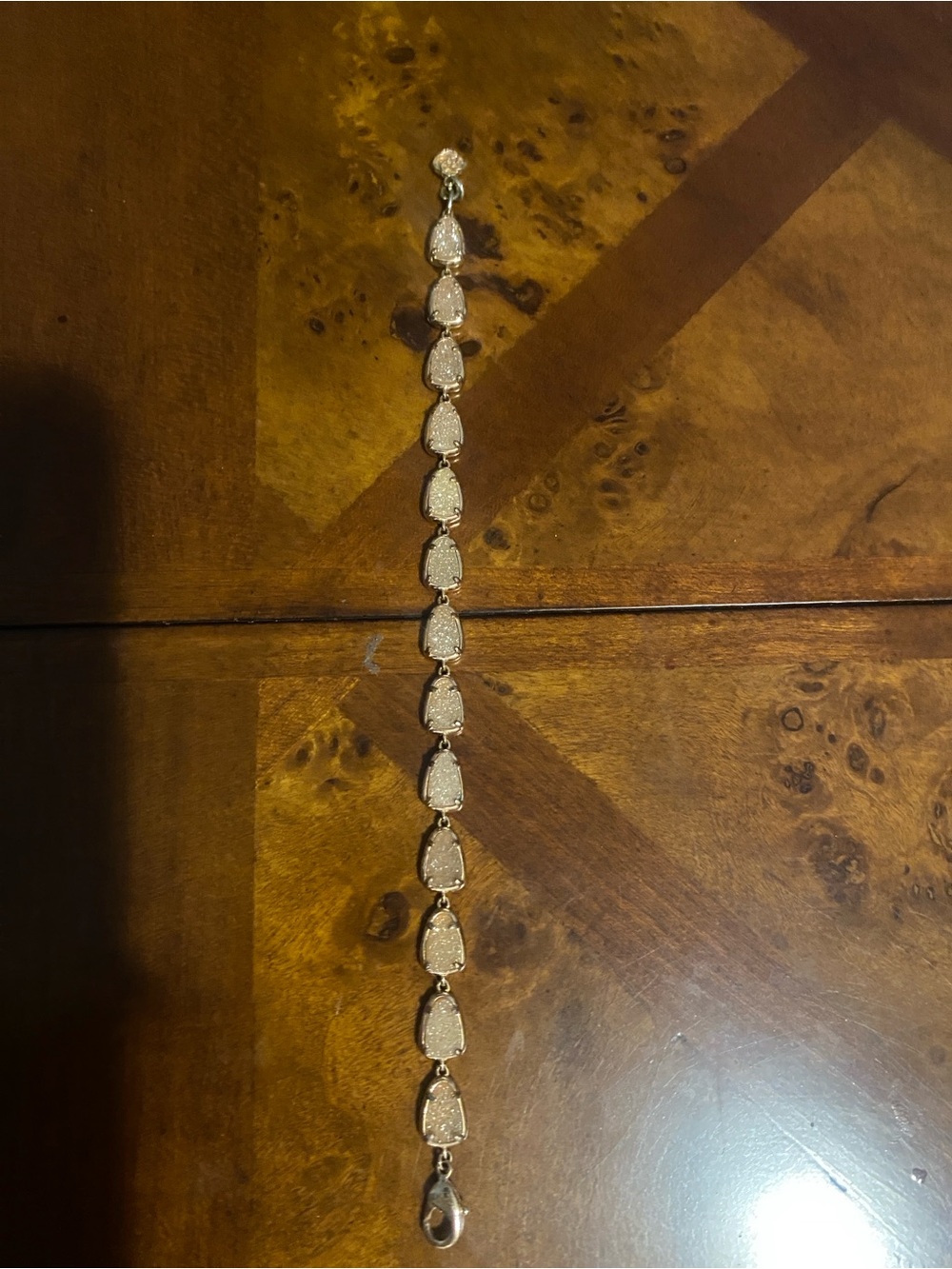 RARE! Kendra Scott Iridescent Susanna Stone Bracelet in gold - Picture 6 of 6